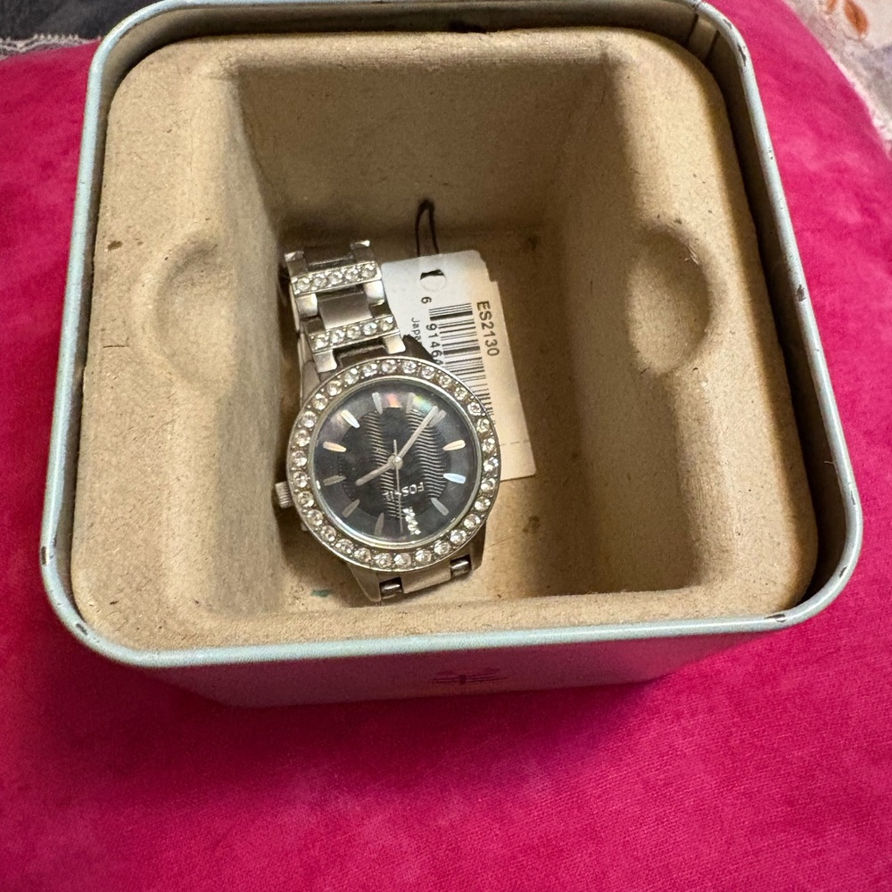 Fossil Silver Smartwatch with Crystal Bezel - Picture 6 of 8